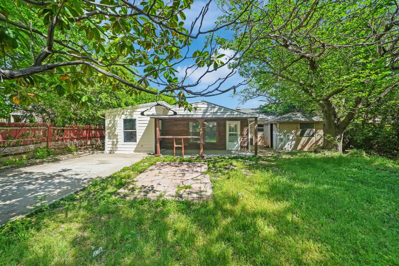 Building Photo - 4622 Bayview Dr