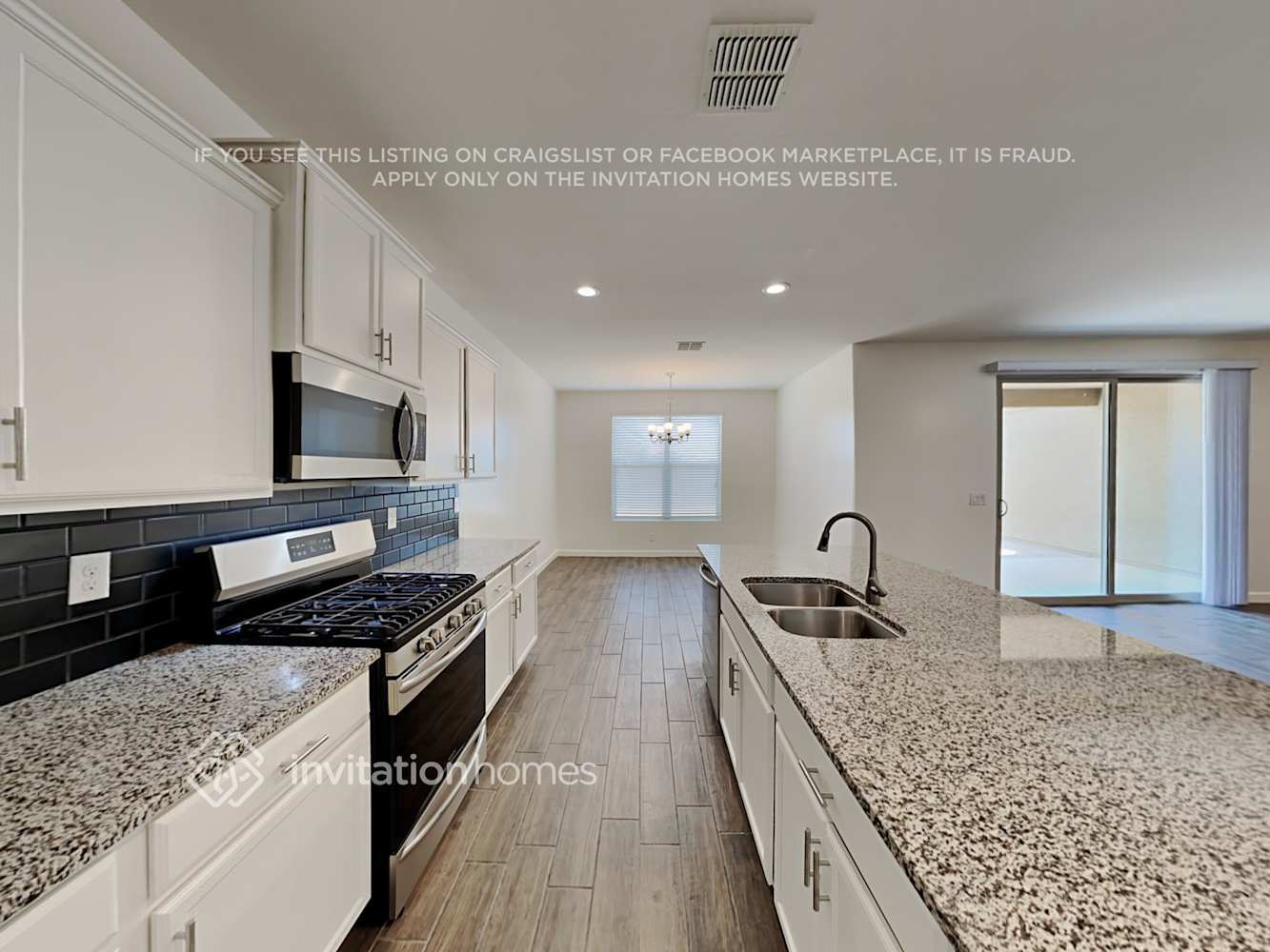 Building Photo - 682 W Belmont Red Trail