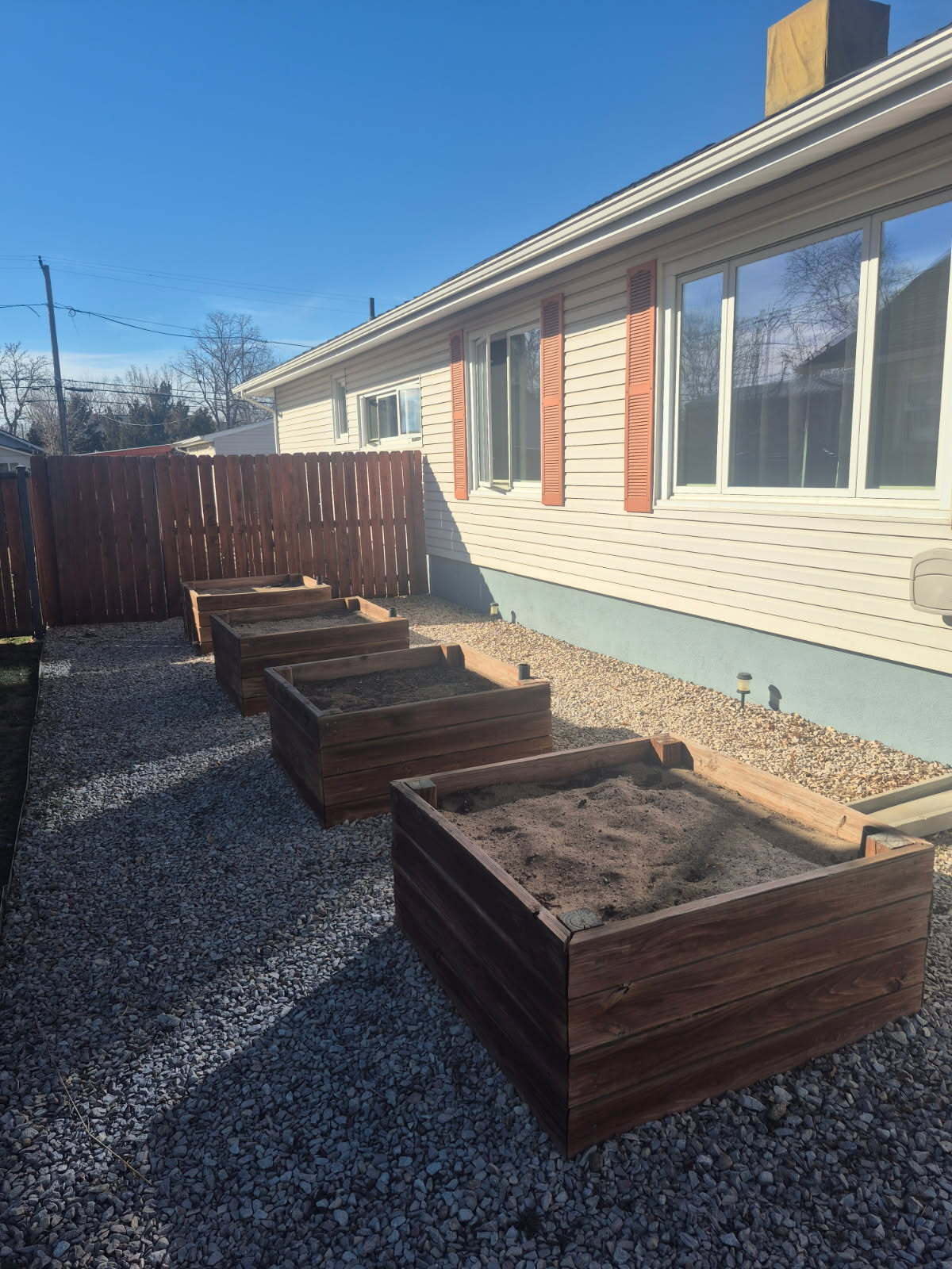 Building Photo - 211 S 6th Ave