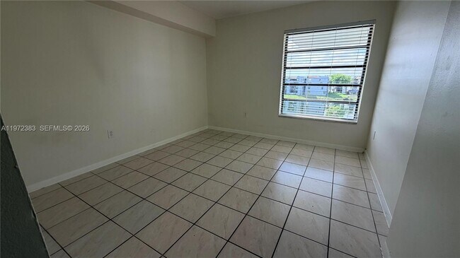 Building Photo - 1300 SW 122nd Ave