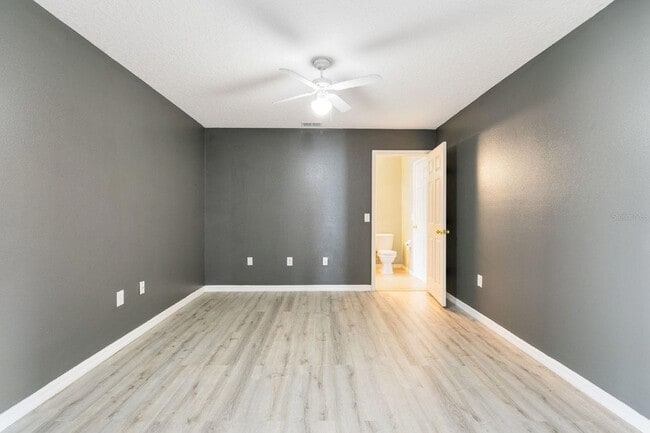 Building Photo - 12 Sawfish Ln