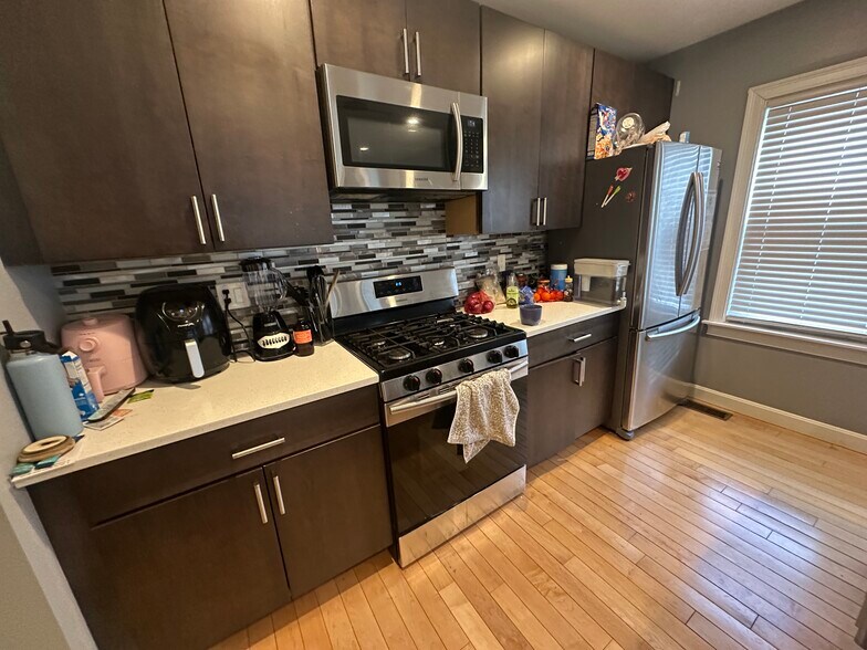 Building Photo - 31-33 Thorton St. Unit 1