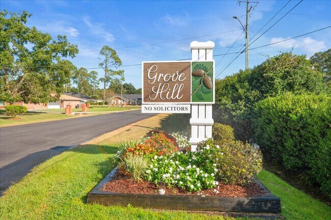 Building Photo - Well-Maintained Ranch Home in Southside Savannah For Lease