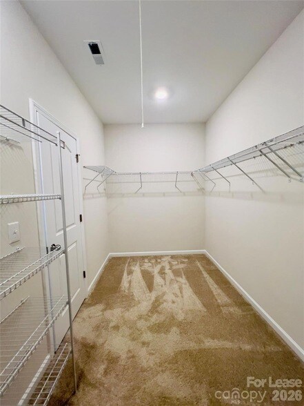 Building Photo - 11262 Serenity Farm Dr