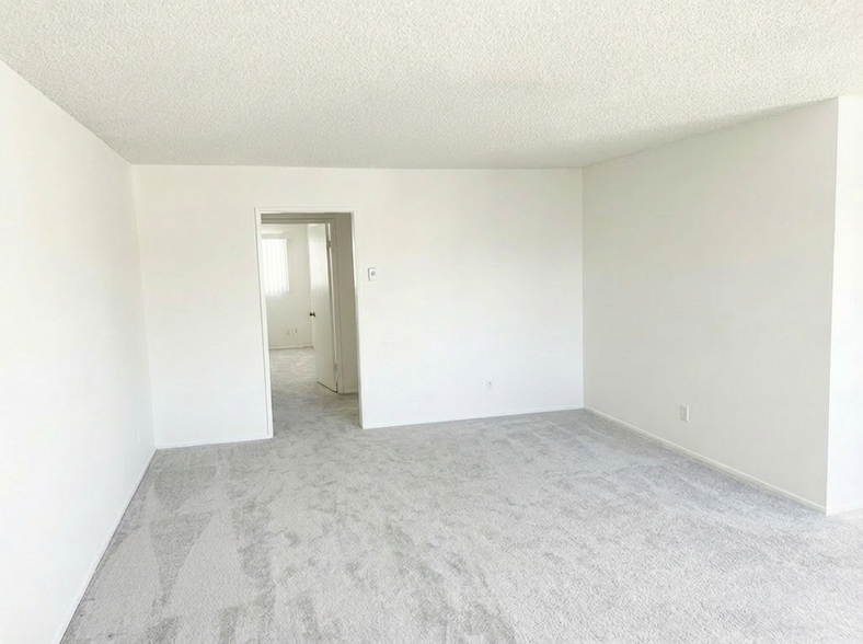 Building Photo - 3649 Glendon Ave