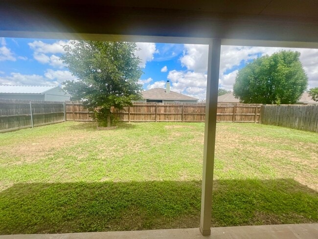 Building Photo - JUST LEASED!