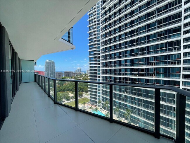 Building Photo - 1300 S Miami Ave