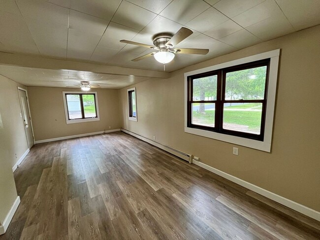 Building Photo - 3 Bed 1 Bath Single Family Home in Wausau