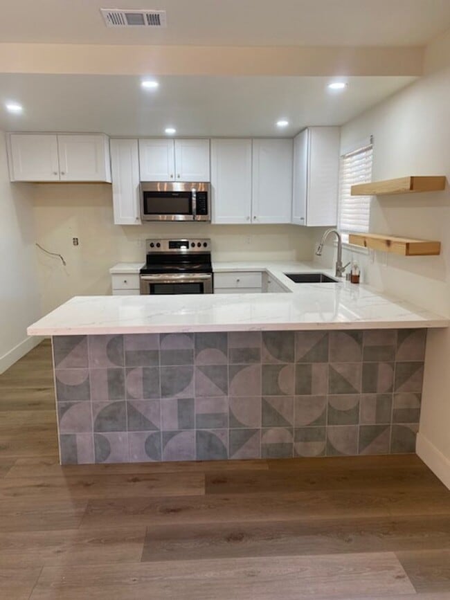 Building Photo - 2BR/2BA Duplex for rent!!!