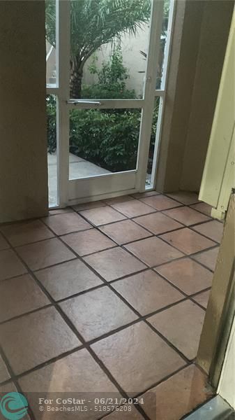 Building Photo - 401 SW 86th Ave