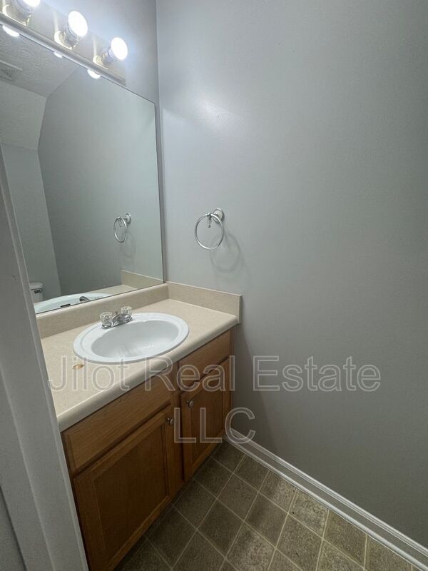 Building Photo - 8478 Moultrie Dr