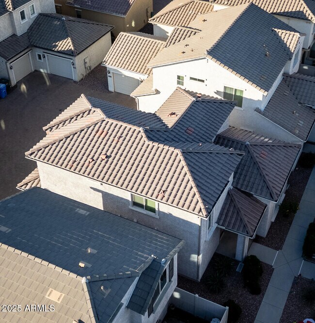 Building Photo - 1958 W Busoni Pl