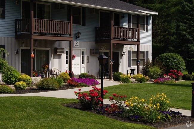 Building Photo - Shady Lane Apartments