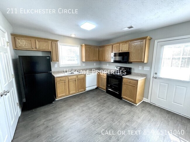 Building Photo - 211 Elkchester Cir