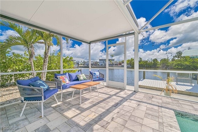 Primary Photo - 2868 Sanibel Blvd