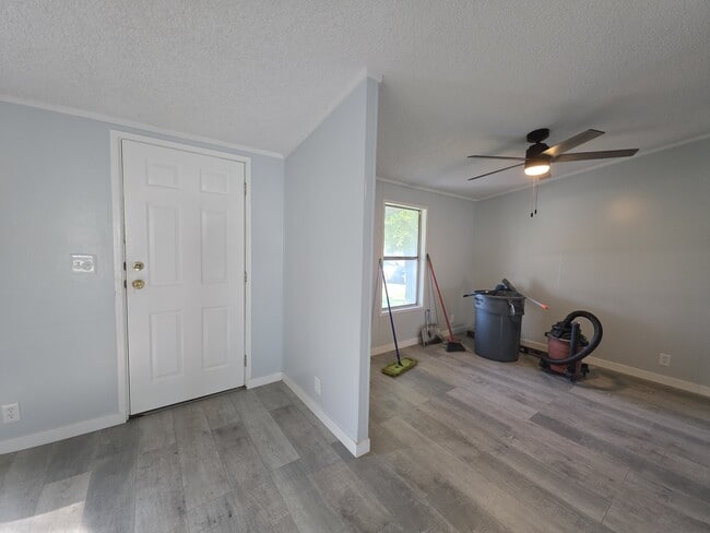 Building Photo - 13542 Trinity Ave