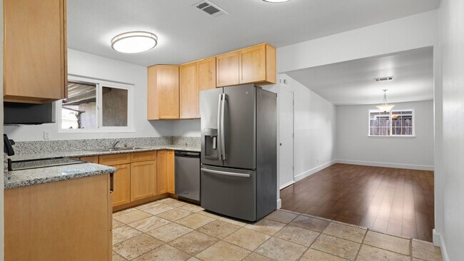 Building Photo - Charming North Vacaville Home-3bed, 2bath