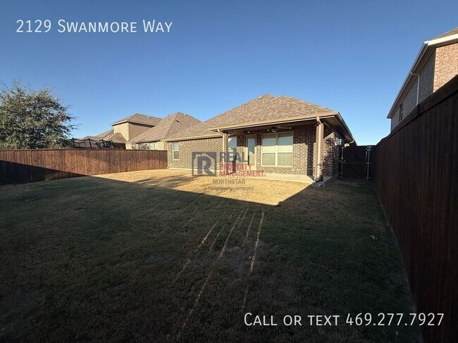 Building Photo - 2129 Swanmore Way