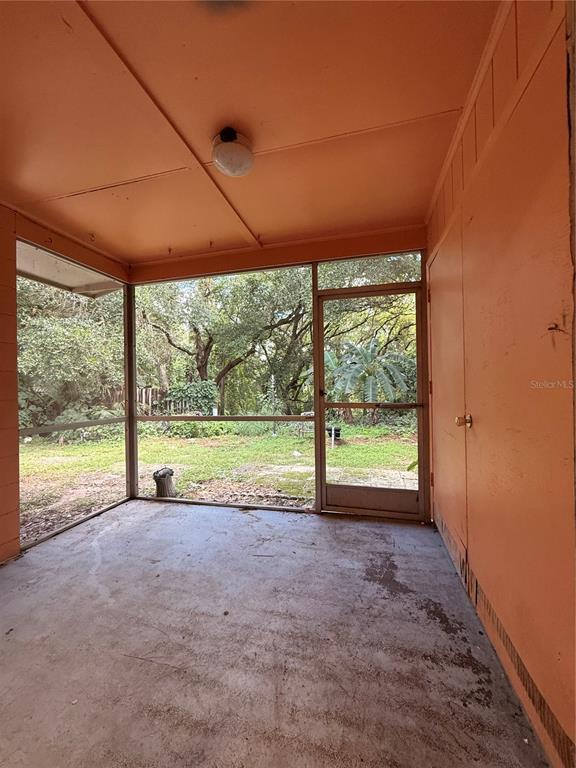 Building Photo - 7091 Balboa Dr