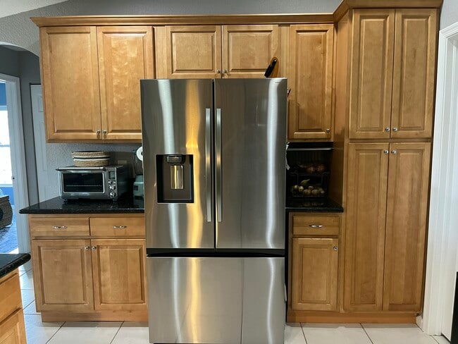 Building Photo - 1211 SW Dalton Ave