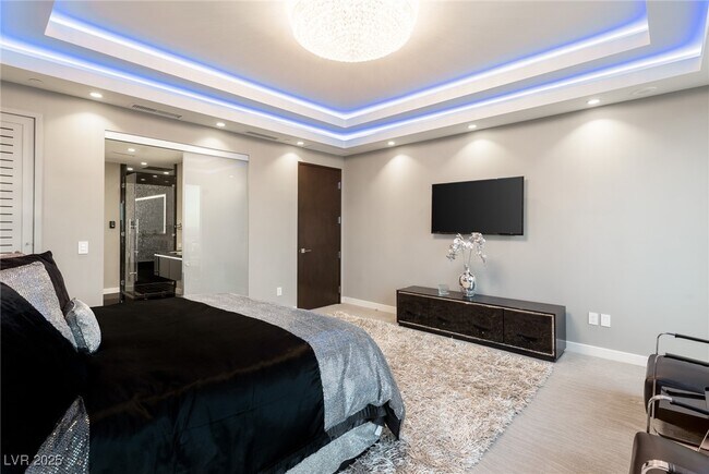 Building Photo - 3750 S Las Vegas Blvd