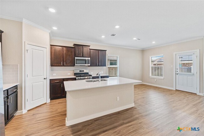 Building Photo - 305 Arnage Dr