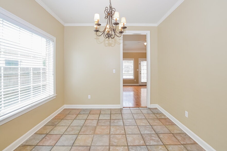 Building Photo - 2722 Nelle Ln
