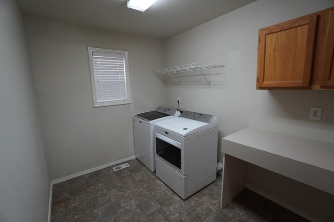 Building Photo - 4764 N Eugene St