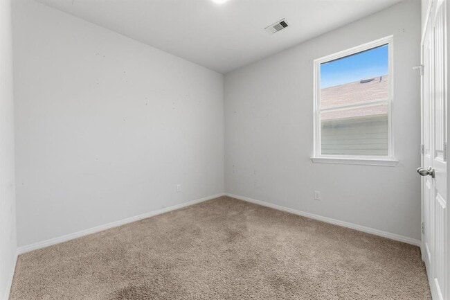 Building Photo - 202 Eagle Mountain Trl1