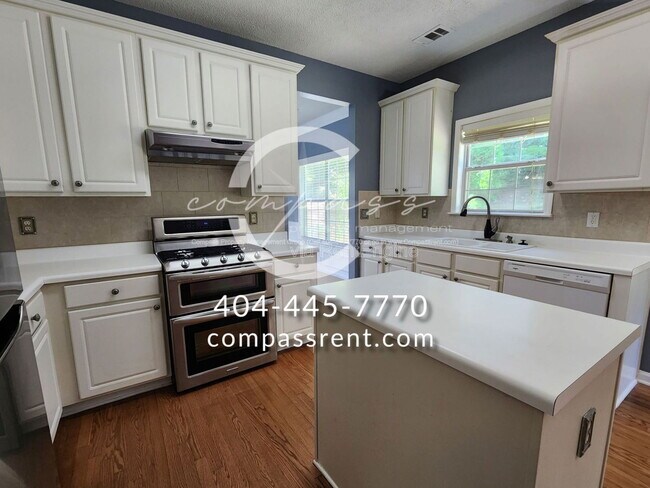 Building Photo - 2277 Wickingham Dr NE