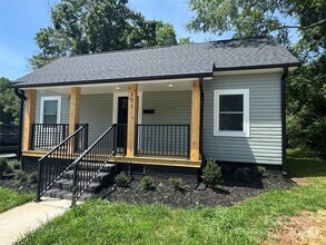 Building Photo - 331 E Lowrance Ave