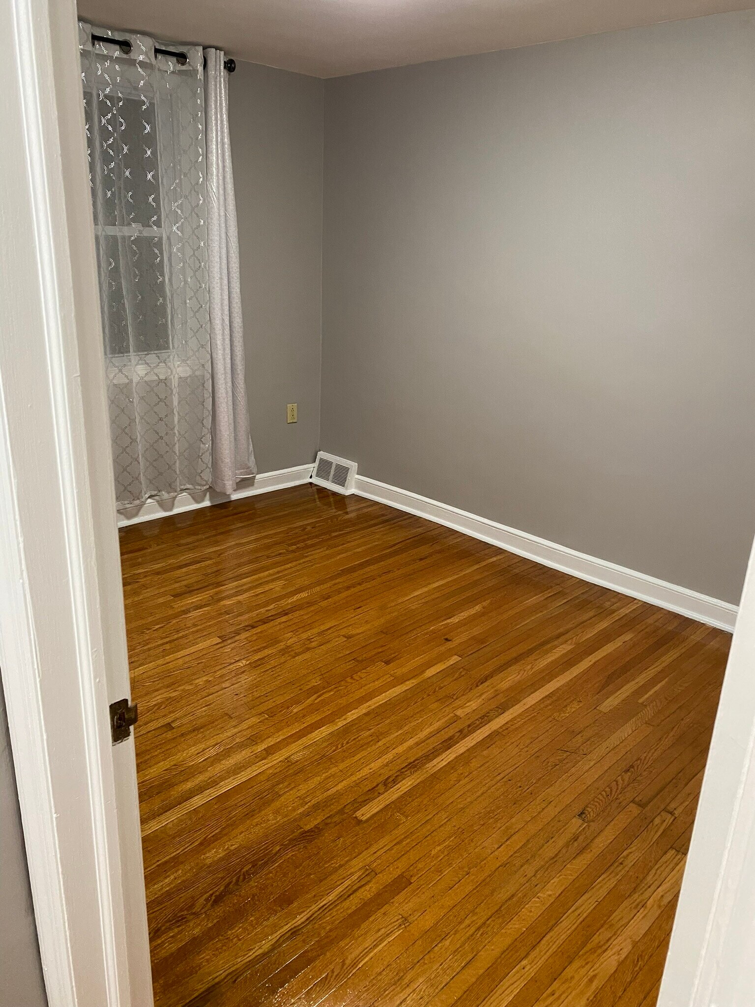 Building Photo - 6708 Montgomery Ave