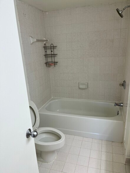 Building Photo - 5505 Seminary Rd