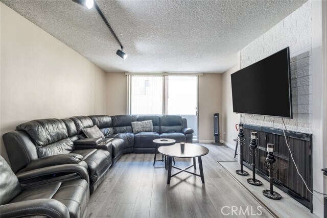Building Photo - 421 La Fayette Park Pl