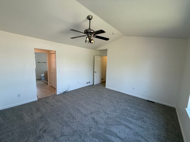 Building Photo - 12139 Applewood Ct