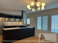 Building Photo - Bright & Spacious Huntington Beach Home with Vaulted Ceilings, Community Pool, EV Charger