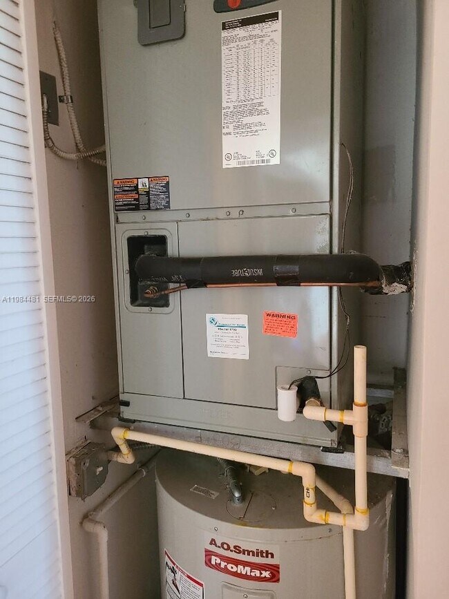 Building Photo - 18800 NE 29th Ave