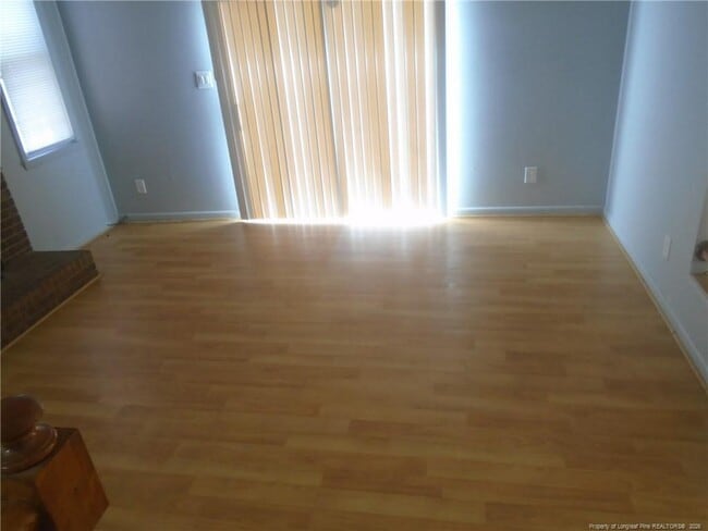 Building Photo - 103 Alexander Ln