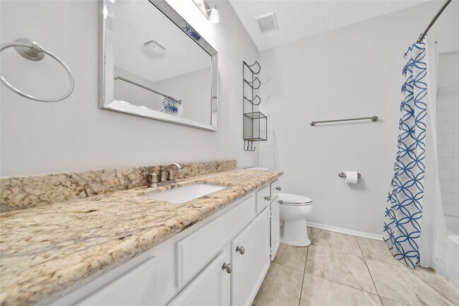 Building Photo - 10 E Willowood Ct