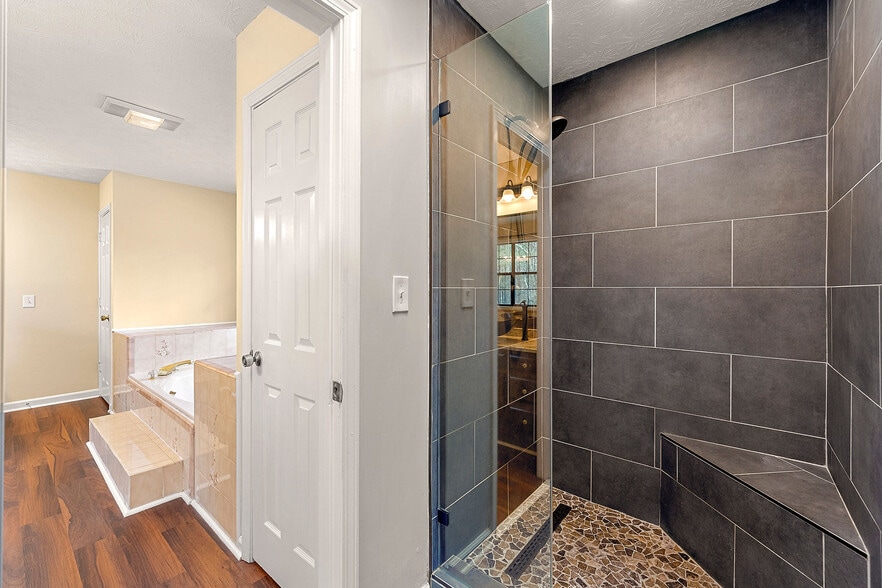 Building Photo - 249 Tony Trl SE