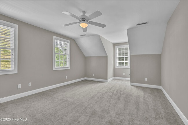 Building Photo - 844 Arboretum Dr
