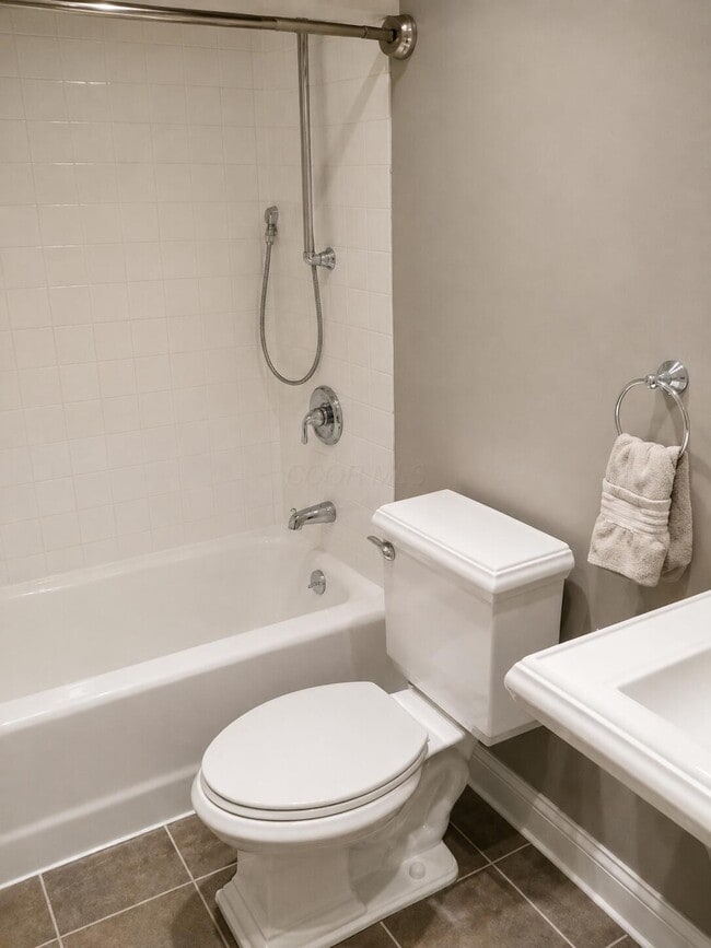 Building Photo - 4682 Merrifield Pl