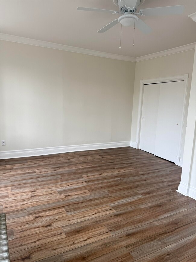 Building Photo - 664 Palisade Ave