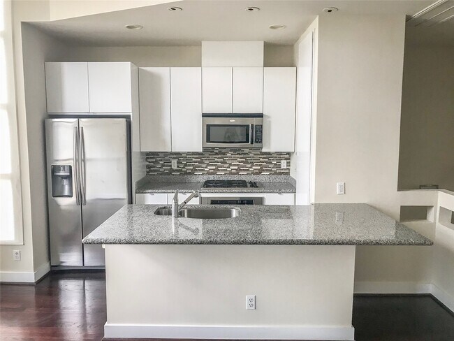 Building Photo - 1019 Bonner St