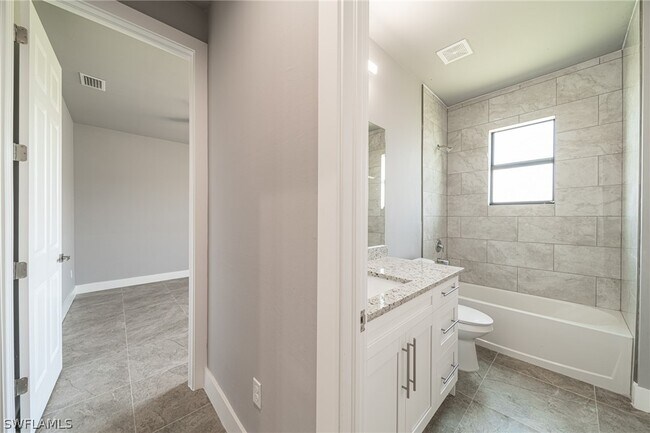 Building Photo - 2458 NW 21st Terrace