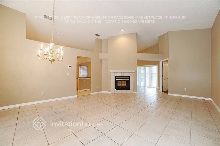 Building Photo - 1840 Candlestick Ct