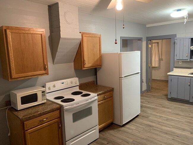 Primary Photo - Apartment 09
