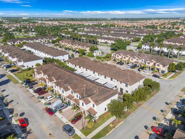 Building Photo - 11413 SW 252nd Ter