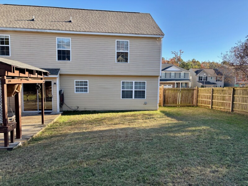 Building Photo - 169 Walkbridge Way