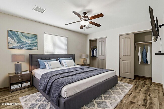 Building Photo - 12776 Tre Maximiliano Ave